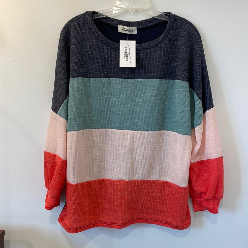 NWT. MEDIUM. color block top.